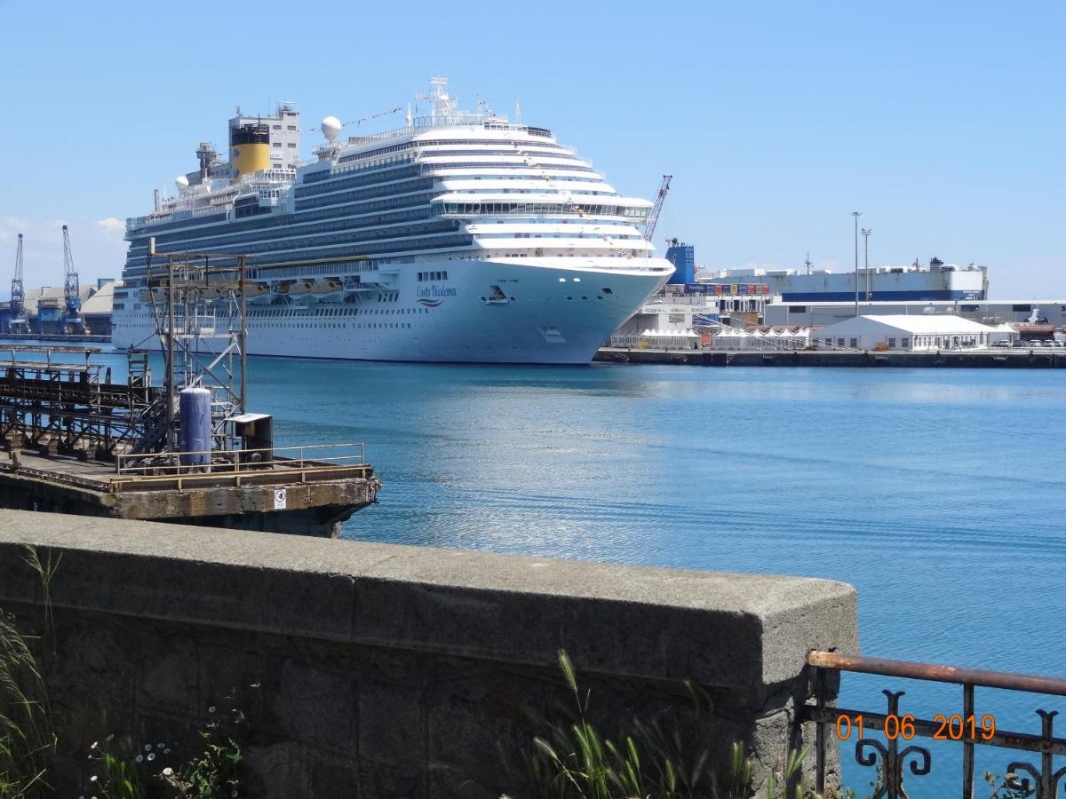 Bed&Bluup Hotel Savona Exterior photo